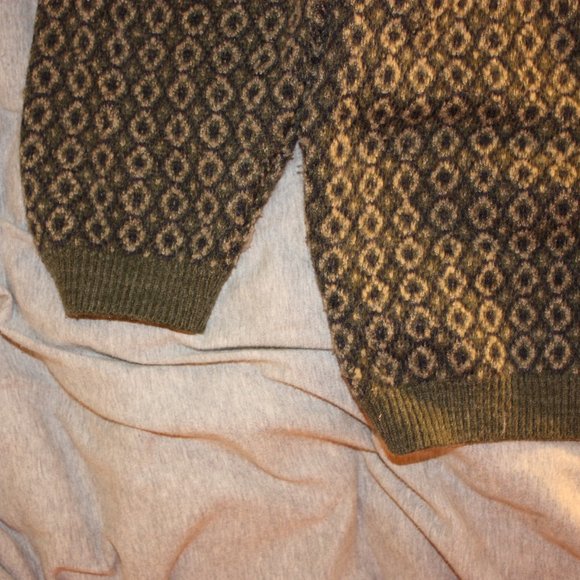 Pattern sweater - Picture 2 of 2